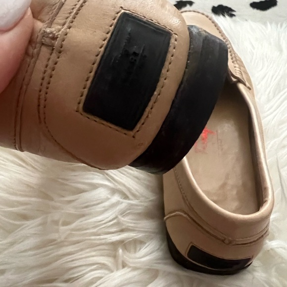 Salvatore Ferragamo | Tan Gancini Loafers - Picture 9 of 9